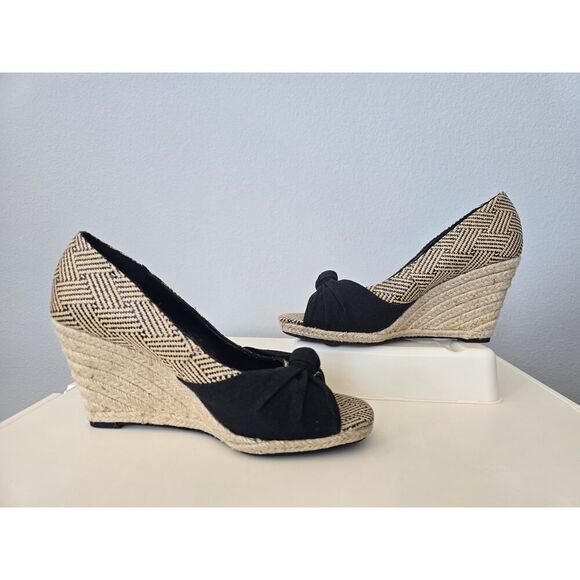 Kelly & Katie Black Espadrille Wedges Size 9.5M Peep Toe Boho Chic Woven Raffia - Picture 3 of 7